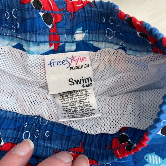 3/$25 *NWT* Boys 4T Swim Trunks with Lobsters - Picture 3 of 5